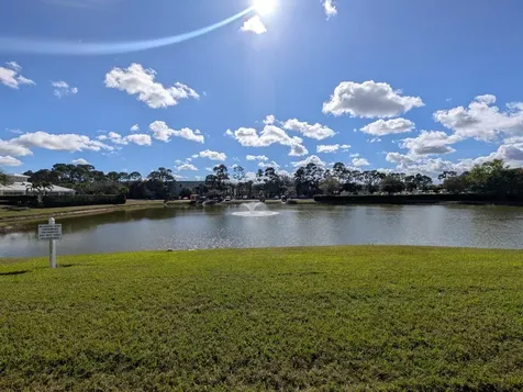 2460 Sw Versailles Terrace Stuart FL 34997