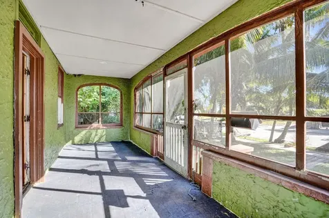 627 30th Street West Palm Beach FL 33407