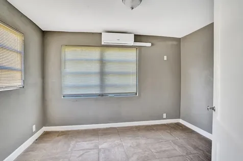 627 30th Street West Palm Beach FL 33407
