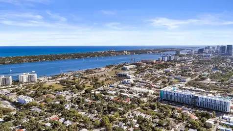 627 30th Street West Palm Beach FL 33407