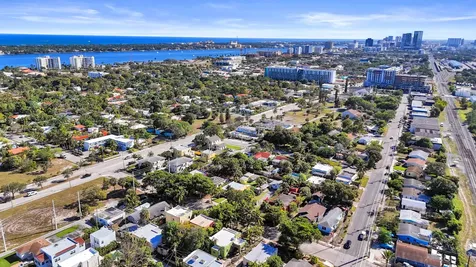 627 30th Street West Palm Beach FL 33407