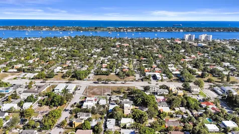 627 30th Street West Palm Beach FL 33407