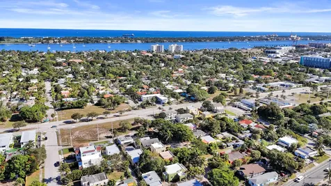 627 30th Street West Palm Beach FL 33407