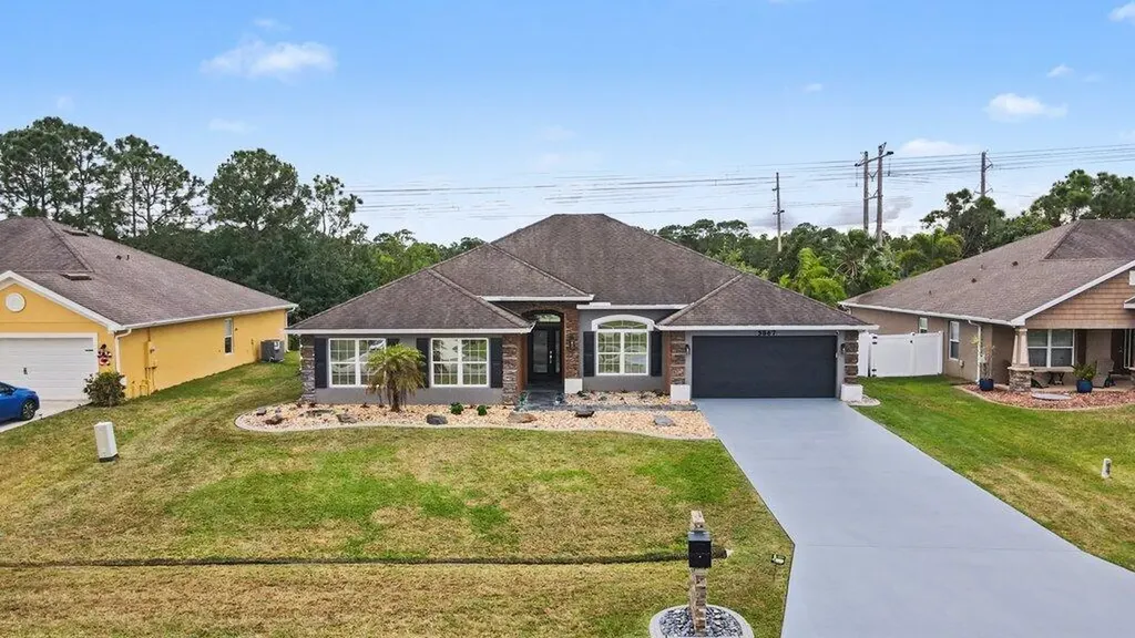 5867 Nw Leah Drive Port Saint Lucie FL 34986