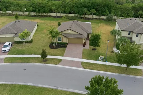 868 Bent Creek Drive Fort Pierce FL 34947