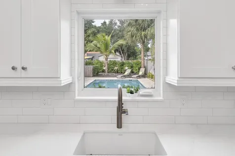 611 N Palmway Lake Worth Beach FL 33460