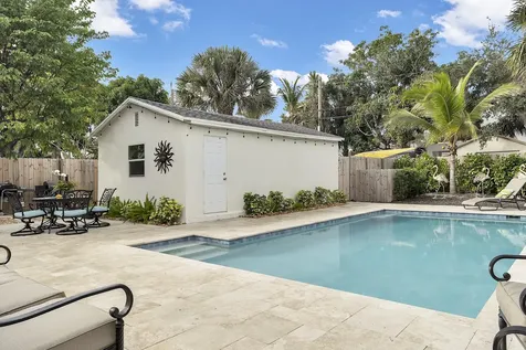 611 N Palmway Lake Worth Beach FL 33460