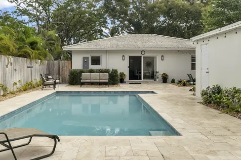 611 N Palmway Lake Worth Beach FL 33460