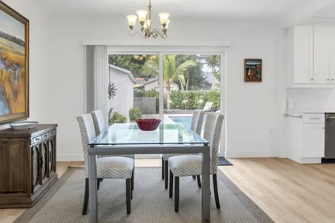611 N Palmway Lake Worth Beach FL 33460