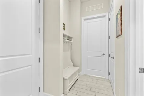 786 Se Courances Drive Port Saint Lucie FL 34984
