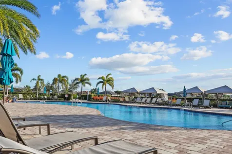 786 Se Courances Drive Port Saint Lucie FL 34984