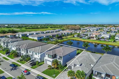 8593 Swinley Forest Way Boca Raton FL 33434