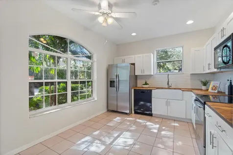 4155 Nw 1st Court Delray Beach FL 33445