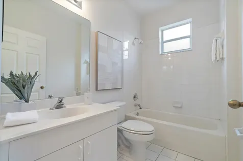 4155 Nw 1st Court Delray Beach FL 33445