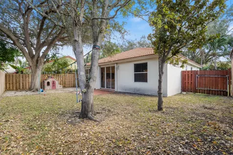4155 Nw 1st Court Delray Beach FL 33445