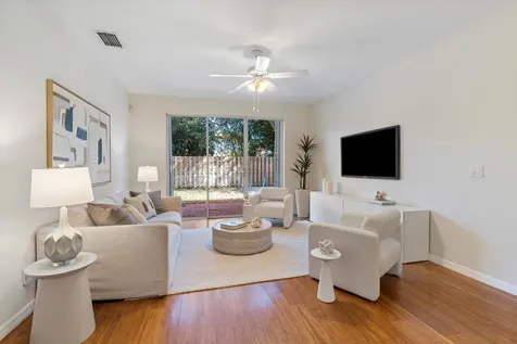 4155 Nw 1st Court Delray Beach FL 33445