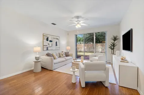 4155 Nw 1st Court Delray Beach FL 33445