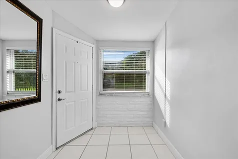 201 E Palm Street Lantana FL 33462