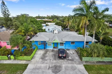 201 E Palm Street Lantana FL 33462