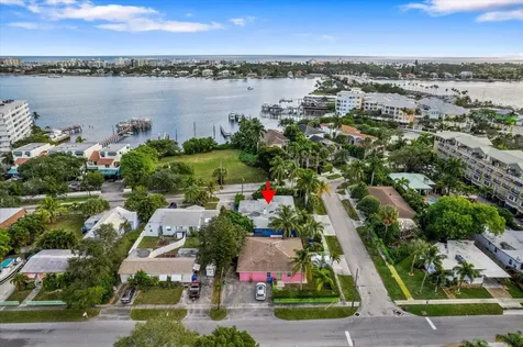 201 E Palm Street Lantana FL 33462