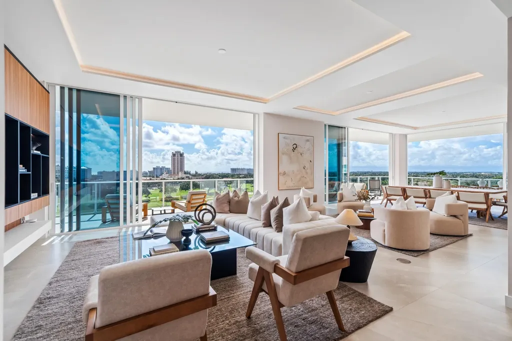 220 Se Mizner Boulevard Boca Raton FL 33432