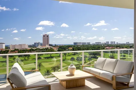 220 Se Mizner Boulevard Boca Raton FL 33432