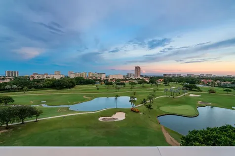 220 Se Mizner Boulevard Boca Raton FL 33432
