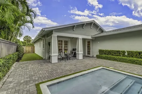 1218 N Palmway Lake Worth Beach FL 33460