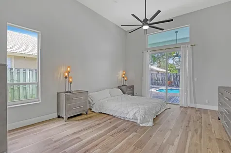 2150 Nw 125th Terrace Pembroke Pines FL 33028