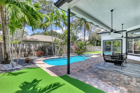 2150 Nw 125th Terrace Pembroke Pines FL 33028