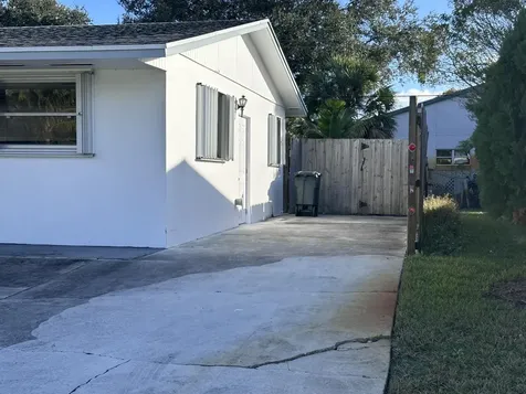 14 Ridgewood Circle Tequesta FL 33469