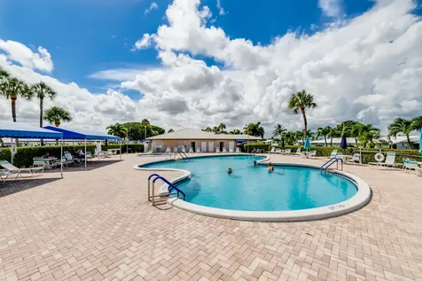 2081 Sw 12th Avenue Boynton Beach FL 33426