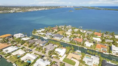 1080 Fairview Lane Singer Island FL 33404