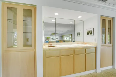 1080 Fairview Lane Singer Island FL 33404