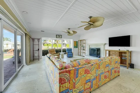 1080 Fairview Lane Singer Island FL 33404