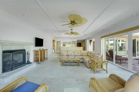 1080 Fairview Lane Singer Island FL 33404