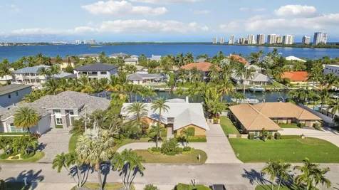 1080 Fairview Lane Singer Island FL 33404