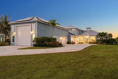 2441 Se North Lookout Boulevard Port Saint Lucie FL 34984
