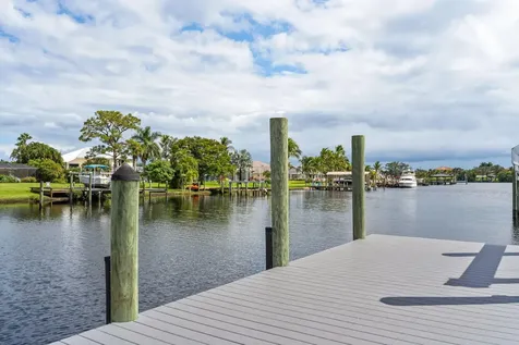 2441 Se North Lookout Boulevard Port Saint Lucie FL 34984