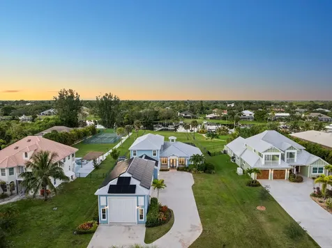 2441 Se North Lookout Boulevard Port Saint Lucie FL 34984