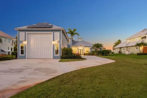 2441 Se North Lookout Boulevard Port Saint Lucie FL 34984