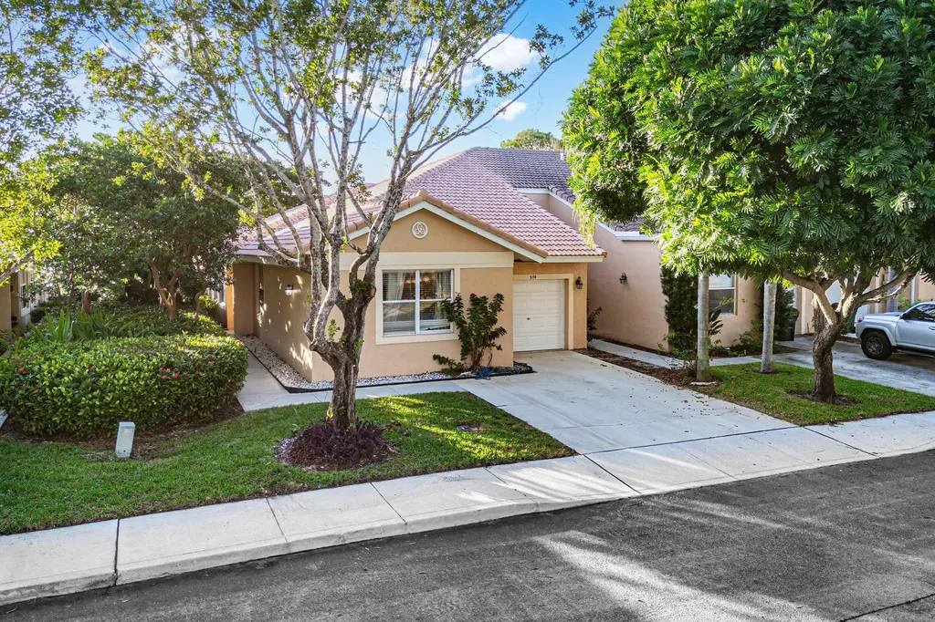 370 Coral Trace Lane Delray Beach FL 33445