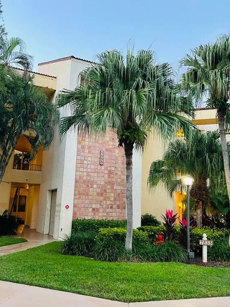 7535 La Paz Boulevard Boca Raton FL 33433