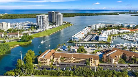 1036 Us Highway 1 North Palm Beach FL 33408