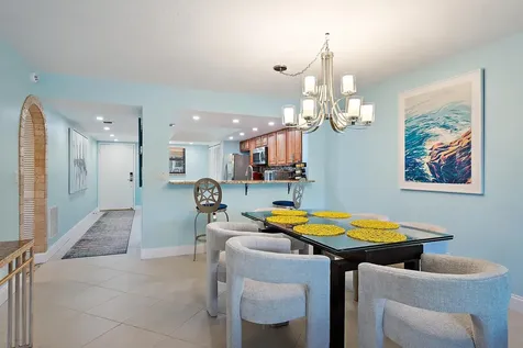 1036 Us Highway 1 North Palm Beach FL 33408
