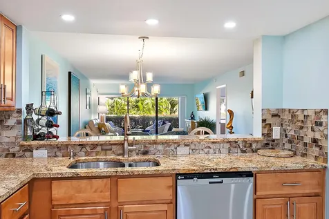 1036 Us Highway 1 North Palm Beach FL 33408