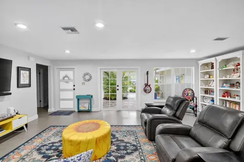 3957 Nw 7th Court Delray Beach FL 33445