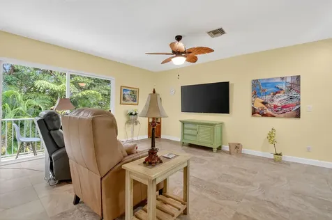 3957 Nw 7th Court Delray Beach FL 33445
