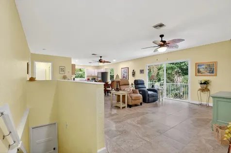 3957 Nw 7th Court Delray Beach FL 33445