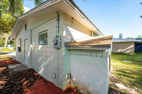 1813 Edgevale Road Fort Pierce FL 34982